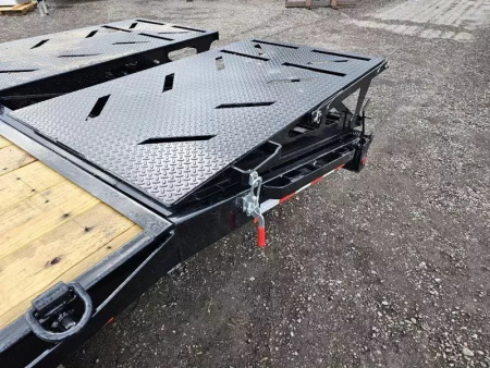 New 2026 Iron Bull 28' 21k Deckover Gooseneck Trailer