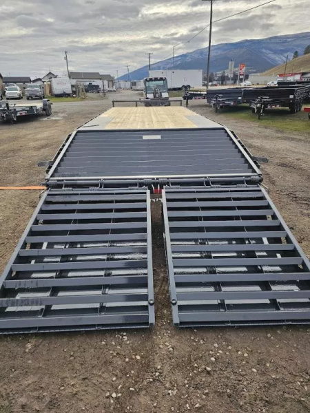 New 2026 Lamar 102"X24 14k Deckover Equipment Trailer