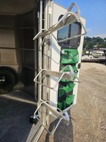 New 2026 Maverick 3 Horse Lite Deluxe Aluminum Horse Trailer