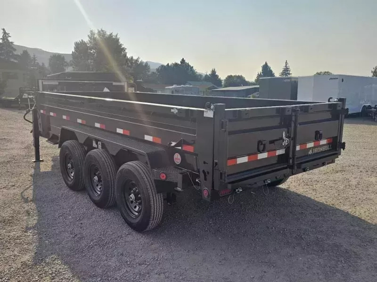 New 2026 Iron Bull 83"x16' 21k Gooseneck Dump Trailer