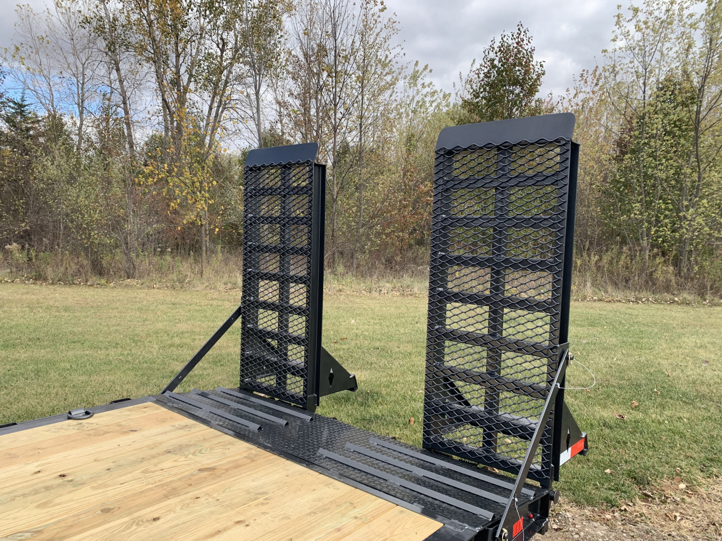 New 2026 Diamond C Trailers LPX208L22X80 (80" X 22') 18K (Pacesetter Ed.) Equipment Trailer