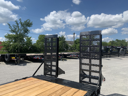 New 2026 Diamond C Trailers LPX208L20X82 (82" X 20') 18K Pacesetter Ed. Equipment Trailer