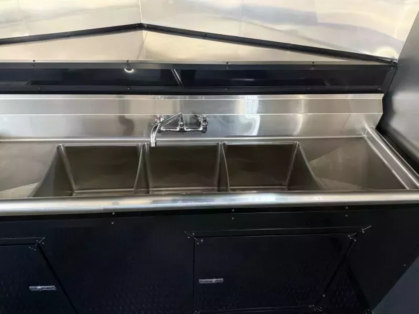 New 2026 Coast 2 Coast 8.5X18 TA CONCESSION TRAILER Vending / Concession Trailer