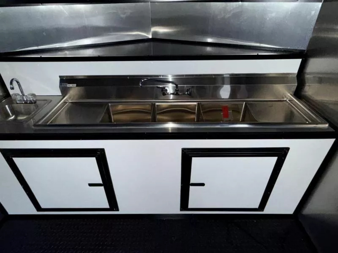 New 2026 Coast 2 Coast 8.5X20 TA CONCESSION TRAILER BLACKOUT Vending / Concession Trailer