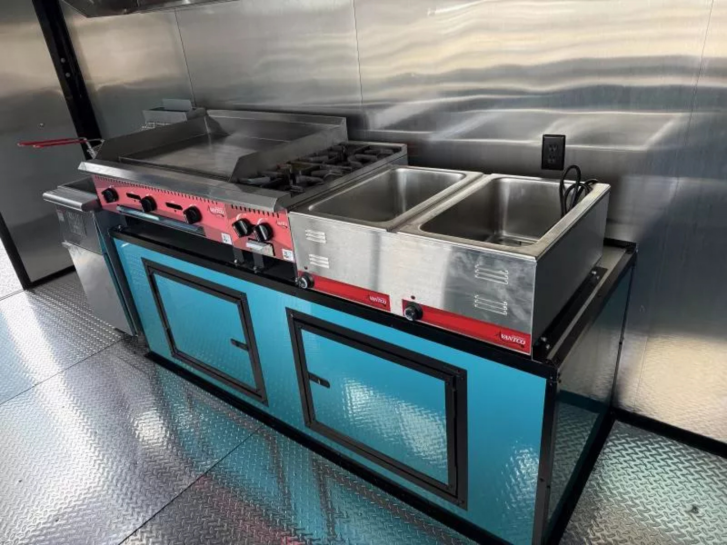 New 2026 Coast 2 Coast 8.5X18 TA CONCESSION TRAILER (FULLY EQUIPPED) BLACKOUT Vending / Concession Trailer