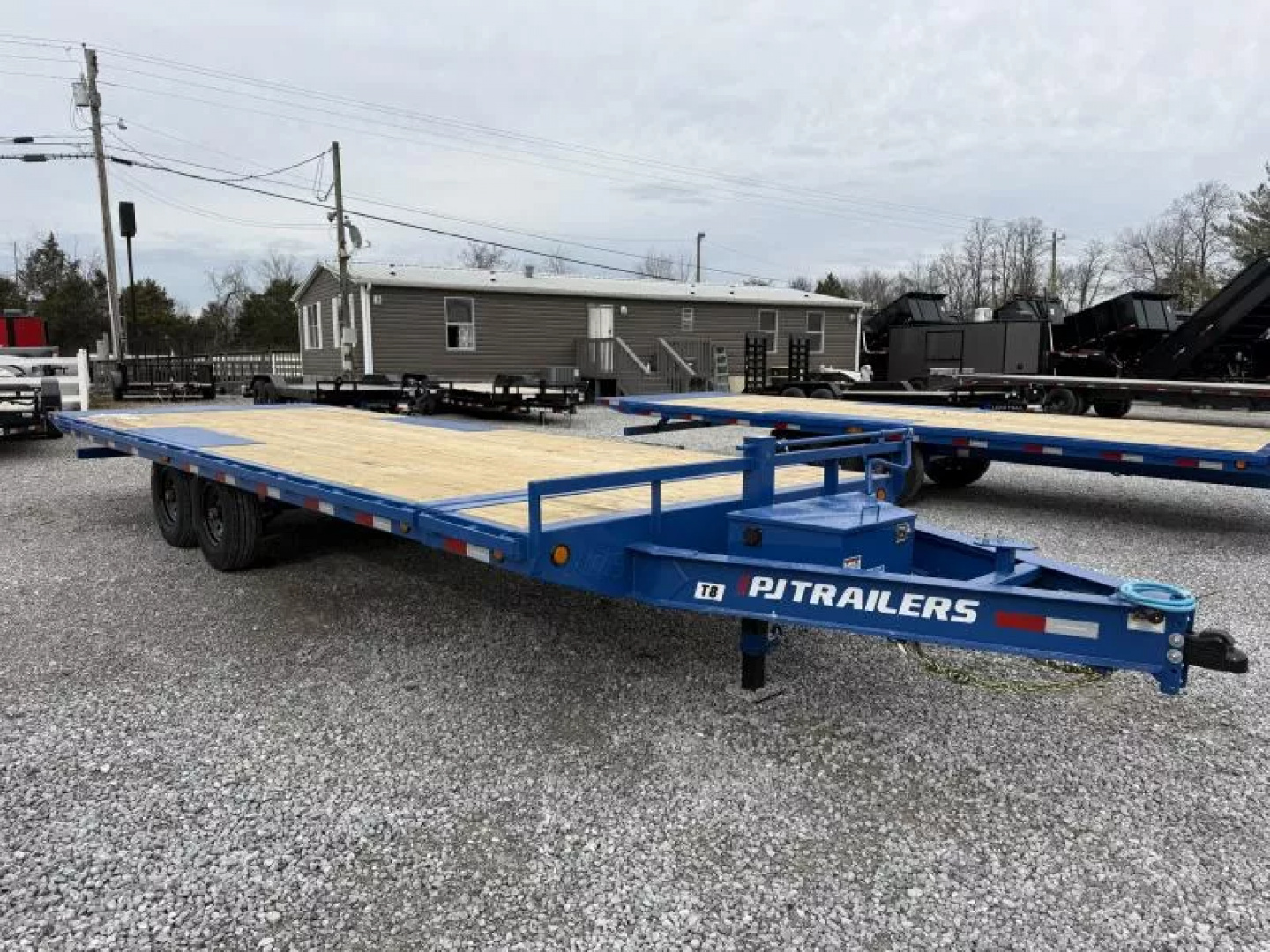 New 2026 PJ Trailers 102X24 DECK-OVER 22’ TILT 16K GVWR Tilt Trailer