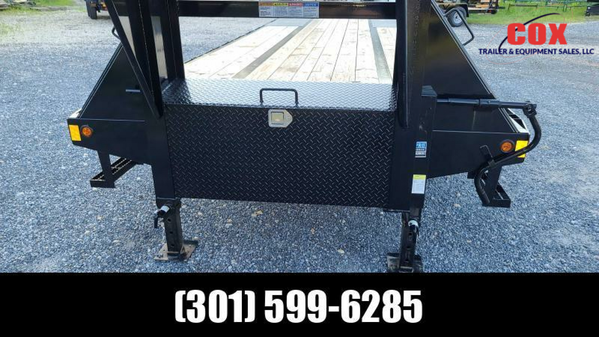 New 2022 Delco Trailers Lo-Profile Gn Trailer Flatbed Trailer
