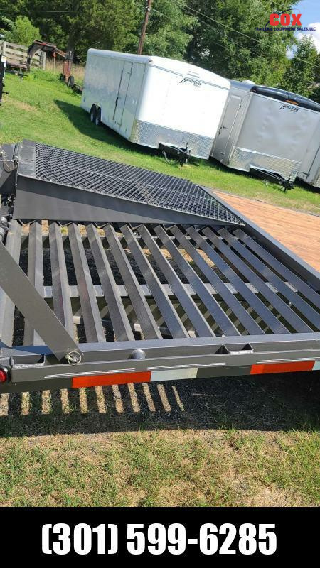 New 2022 Texas Bragg Trailers Texas Bragg Trail Series  Flatbed Trailer