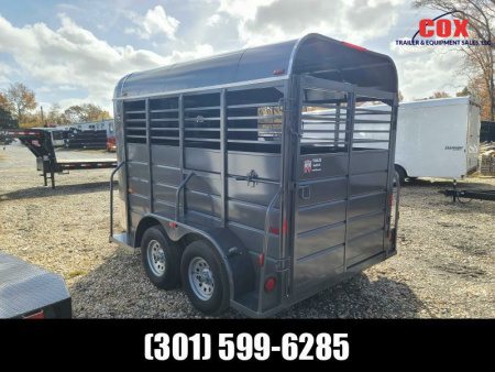New 2022 W-W Trailer All Around Extra height Horse Trailer