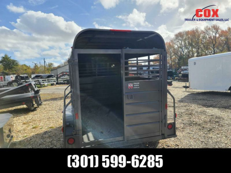 New 2022 W-W Trailer All Around Extra height Horse Trailer