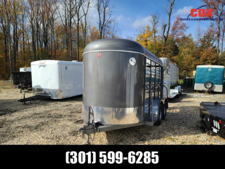 New 2022 W-W Trailer All Around Extra height Horse Trailer