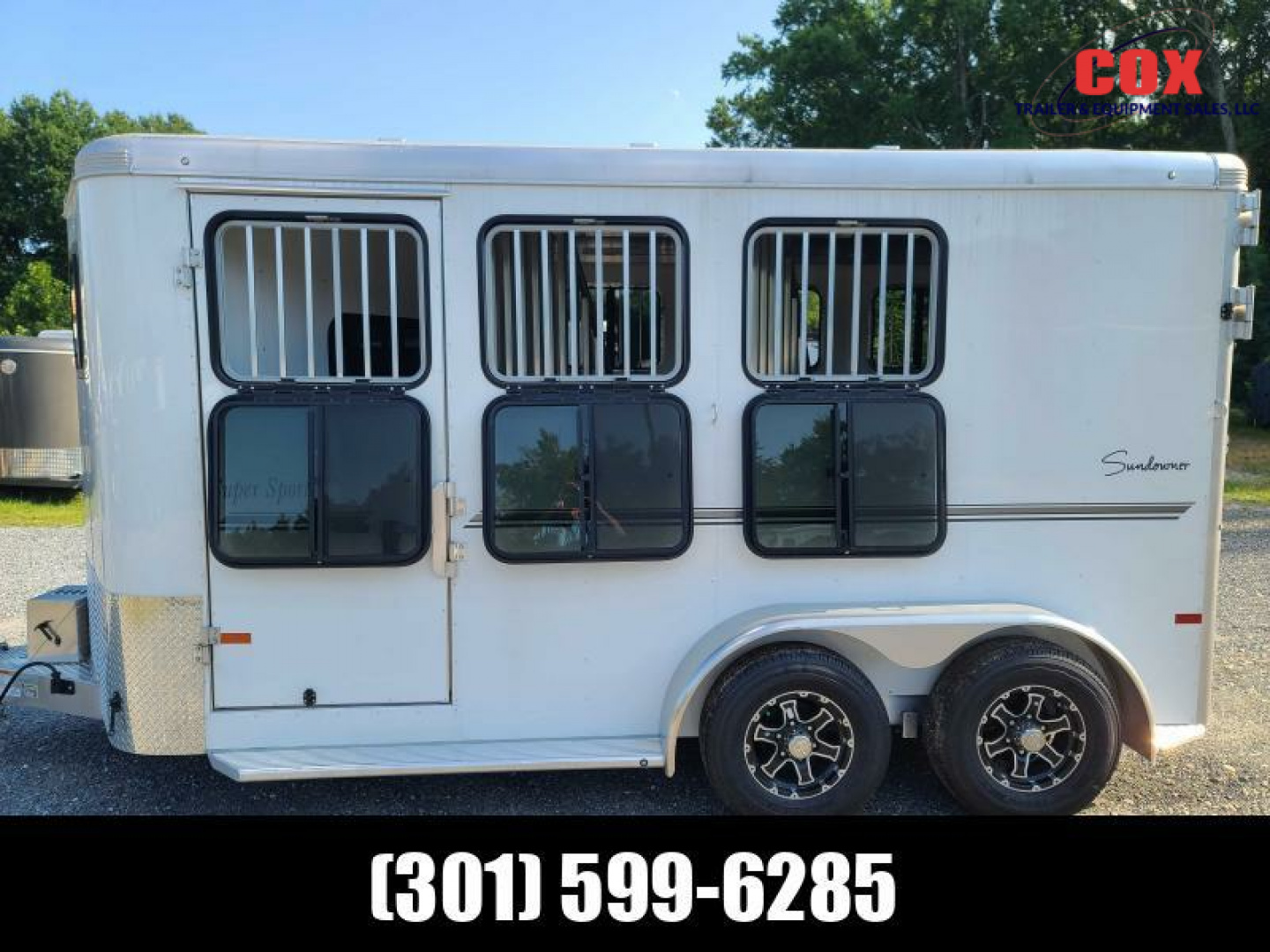 New 2024 Sundowner Trailers Super Sport 3-horse Horse Trailer