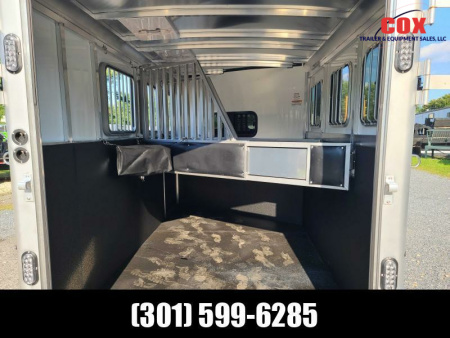 New 2024 Sundowner Trailers Super Sport 3-horse Horse Trailer