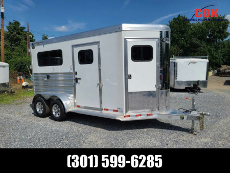 New 2023 Cimarron Trailers 2-h Bp WB Signature special Horse Trailer