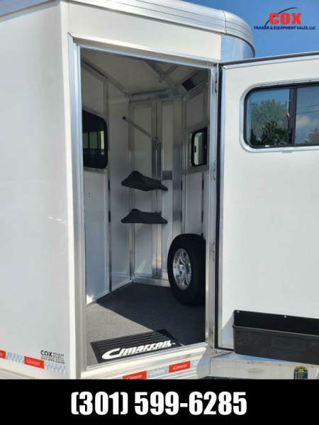 New 2023 Cimarron Trailers 2-h Bp WB Signature special Horse Trailer
