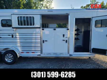 New 2022 Cimarron Trailers 2+1 Gn with Dressing/Tack Room Horse Trailer
