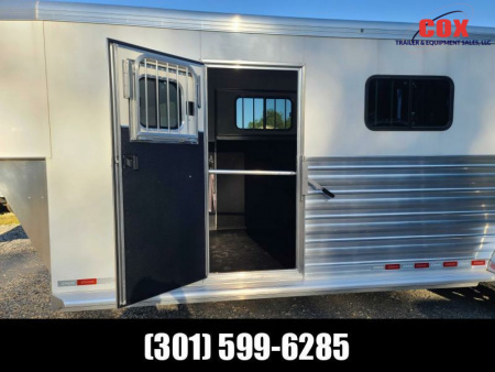 New 2022 Cimarron Trailers 2+1 Gn with Dressing/Tack Room Horse Trailer