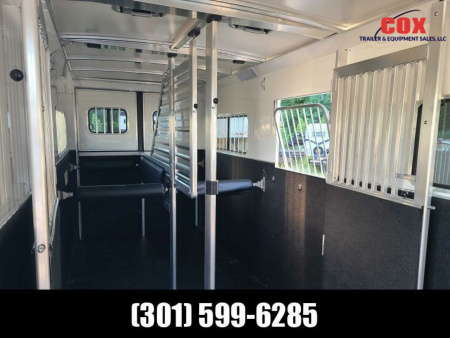 New 2022 Cimarron Trailers 2+1 Gn with Dressing/Tack Room Horse Trailer