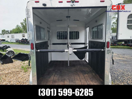 Used 2015 Homesteader Trailers 2-horse warmblood with dressing room extra height Horse Trailer