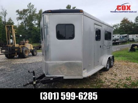 Used 2015 Homesteader Trailers 2-horse warmblood with dressing room extra height Horse Trailer