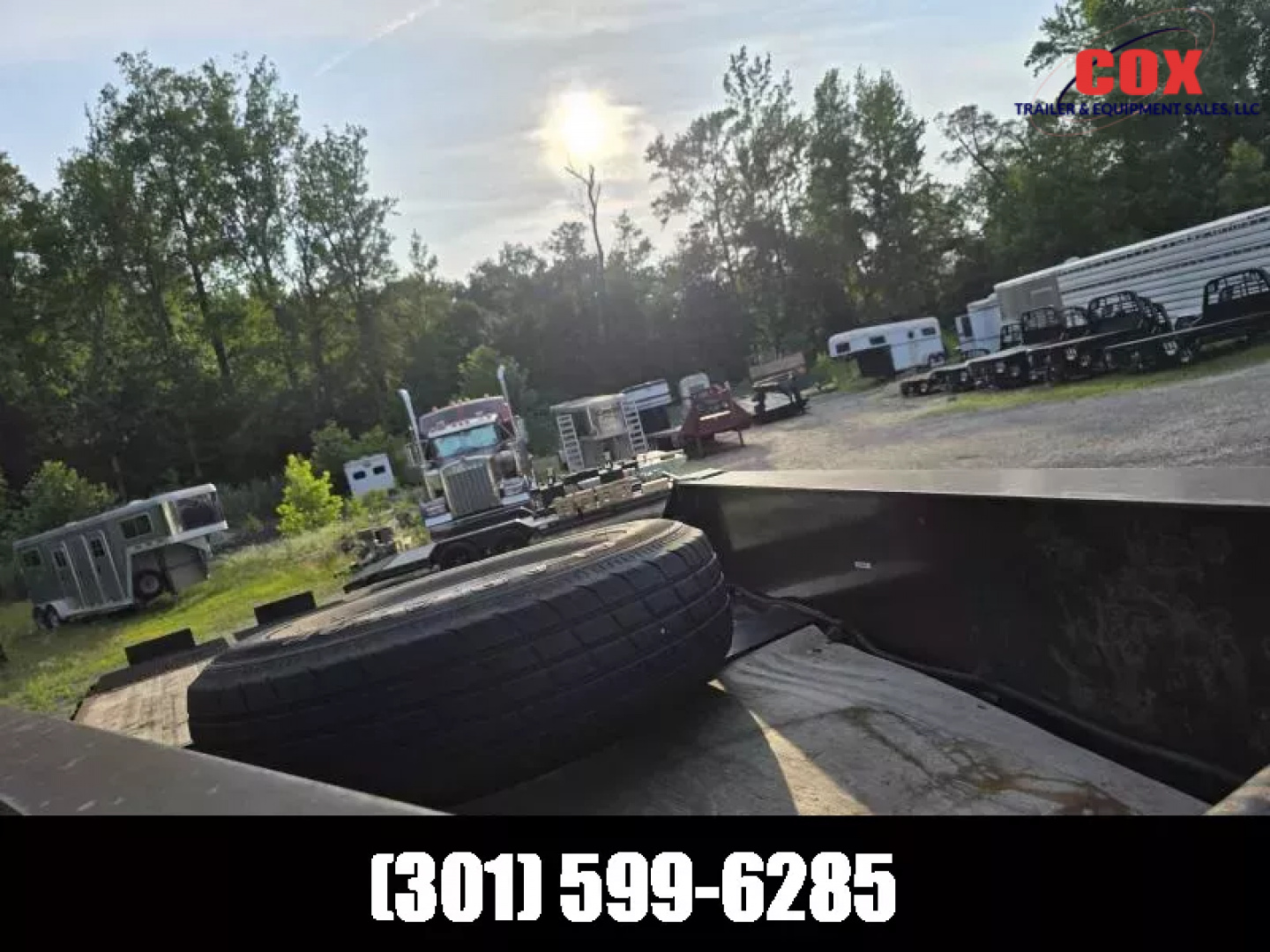 Used 2021 Texas Bragg Trailers Used 28ft Gooseneck Trailer flatbed with beaver tail Flatbed Trailer