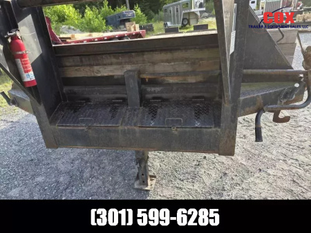 Used 2021 Texas Bragg Trailers Used 28ft Gooseneck Trailer flatbed with beaver tail Flatbed Trailer