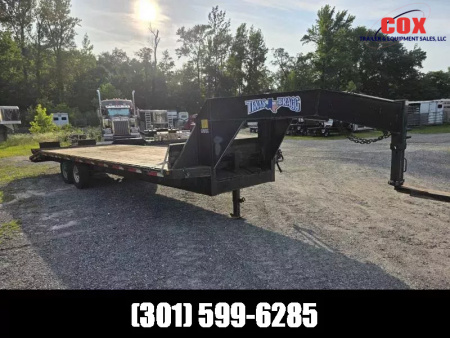 Used 2021 Texas Bragg Trailers Used 28ft Gooseneck Trailer flatbed with beaver tail Flatbed Trailer
