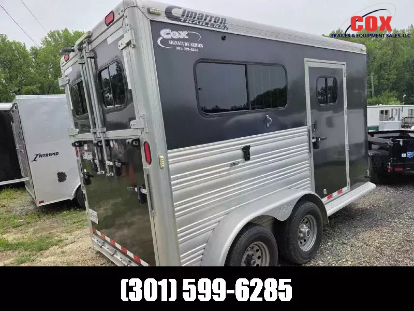Used 2013 Cox Signature Series Cox Signature Series Warm Blood 2-hdrrm Horse Trailer