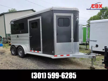 Used 2013 Cox Signature Series Cox Signature Series Warm Blood 2-hdrrm Horse Trailer