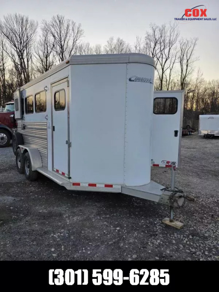 Used 2010 Cimarron Trailers 3h bp norstar Horse Trailer