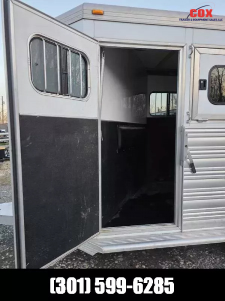 Used 2010 Cimarron Trailers 3h bp norstar Horse Trailer