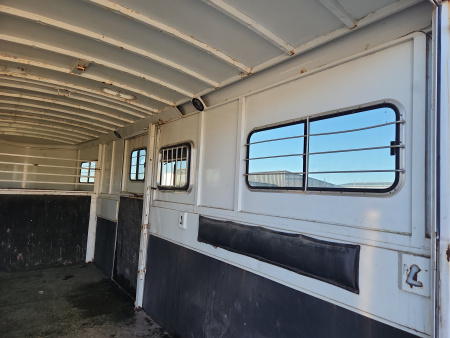Used 2004 Titan Trailer CLASSIC Stock / Stock Combo Trailer