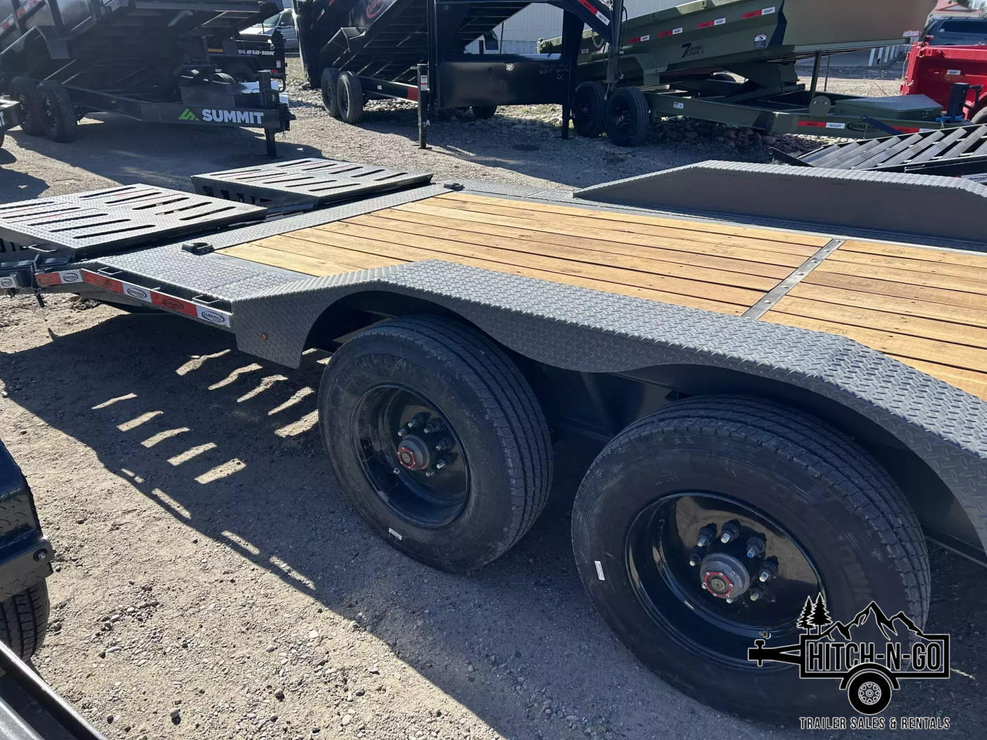 New 2025 Dura-Haul 8x28+4 20k Gooseneck Flatbed Equipment Trailer with Drive Over Fenders