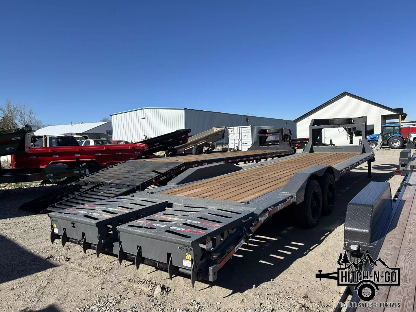 New 2025 Dura-Haul 8x28+4 20k Gooseneck Flatbed Equipment Trailer with Drive Over Fenders