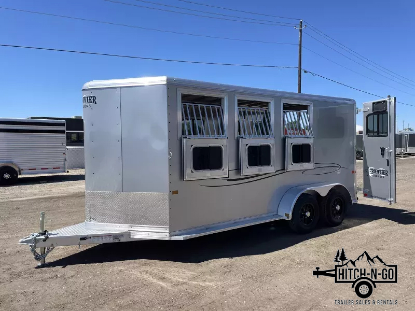 New 2025 Frontier Strider Series 3 Horse Slant Horse Trailer