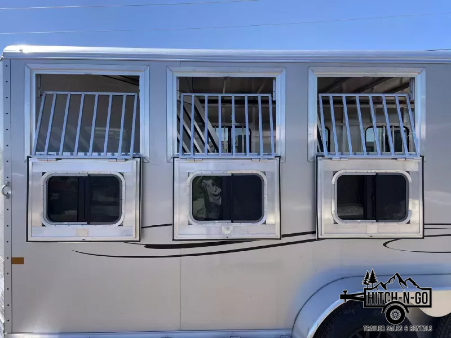 New 2025 Frontier Strider Series 3 Horse Slant Horse Trailer