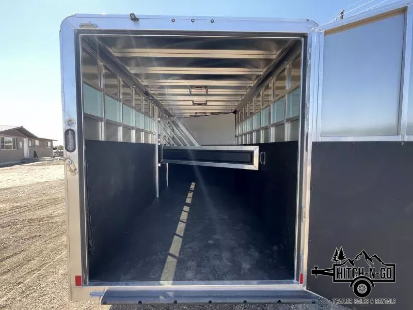 New 2025 Frontier Colt Big Sky 3 Horse Slant Horse Trailer