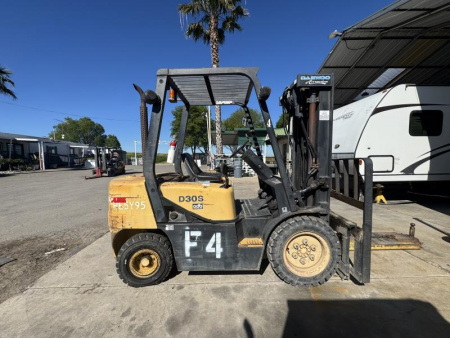 Used D30S-3 Forklifts
