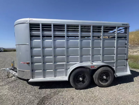 New 2025 GR Trailers T6917 3HSL-BP Horse Trailer
