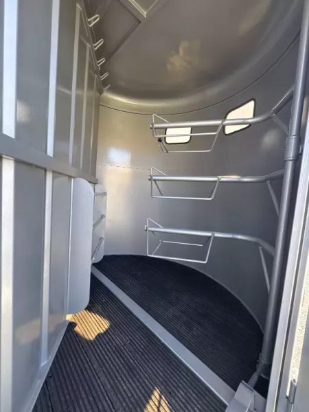New 2025 GR Trailers T6917 3HSL-BP Horse Trailer