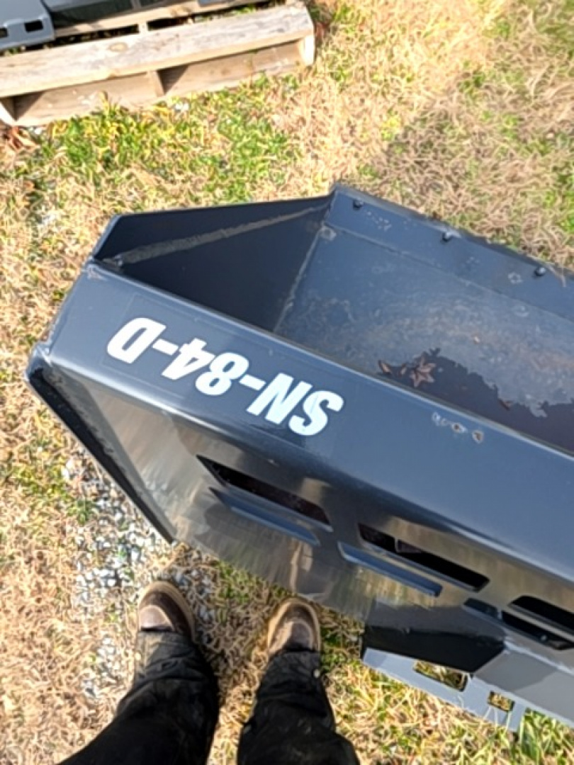 New 2025 Stout Large snow and mulch bucket Buckets