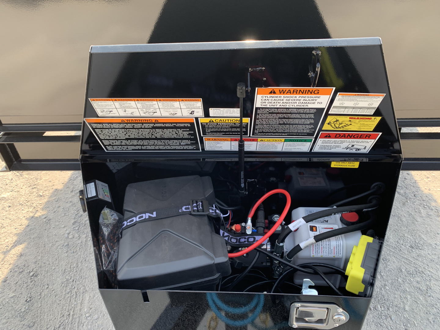 New 2026 Big Tex Trailers 14LX-14C2A-BK (83" X 14') 14K Dump Trailer