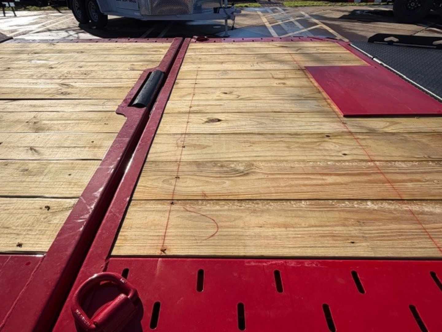 New 2026 Diamond C Trailers HXD207L22X102 Equipment Trailer