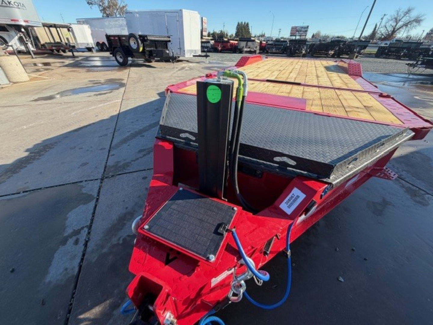 New 2026 Diamond C Trailers HXD207L22X102 Equipment Trailer