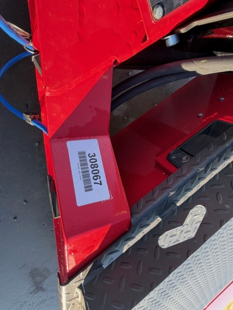 New 2026 Diamond C Trailers HXD207L22X102 Equipment Trailer