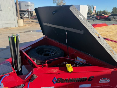 New 2026 Diamond C Trailers HXD207L22X102 Equipment Trailer
