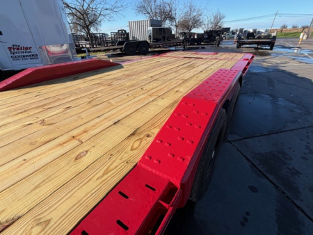 New 2026 Diamond C Trailers HXD207L22X102 Equipment Trailer