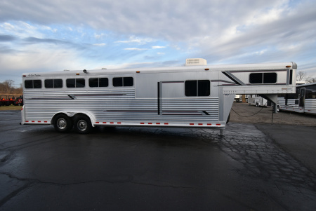 Used 1997 4-Star Trailers 5horse Horse Trailer