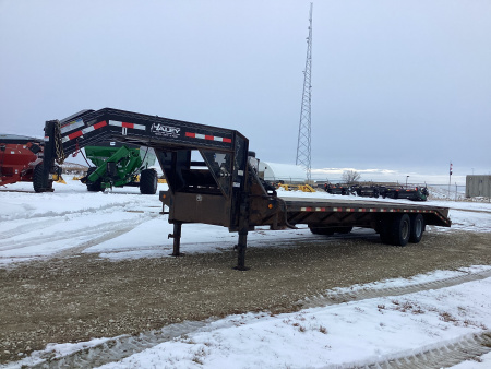 Used 2017 PJ Trailers 30' Gooseneck Trailer Flatbed Trailer