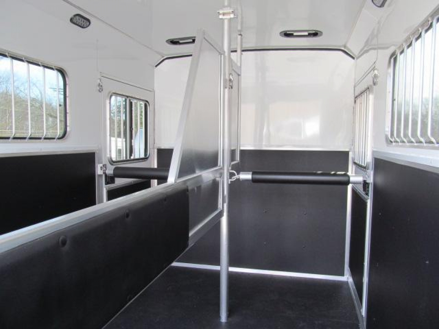 New Shadow Pro Series 2 H BP W/ Dressing Room Horse Trailer
